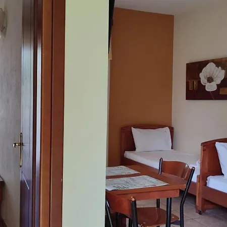 Hotel apartamentowy Amalia PalaiónTsiflíkion