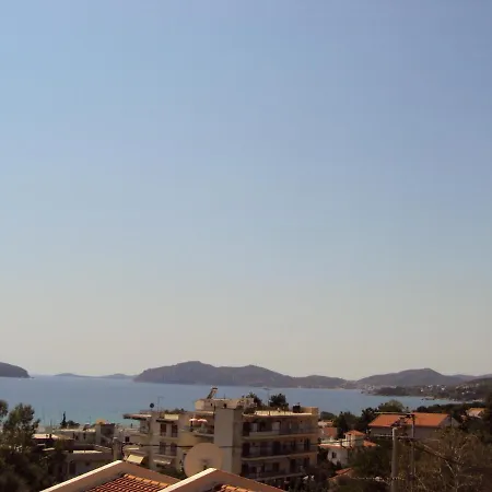 Amalia 3* PalaiónTsiflíkion