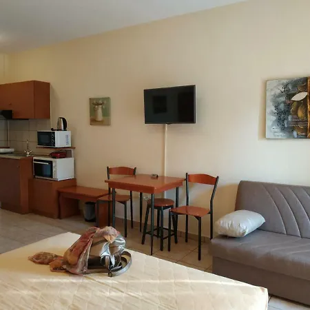 Amalia Aparthotel 3*