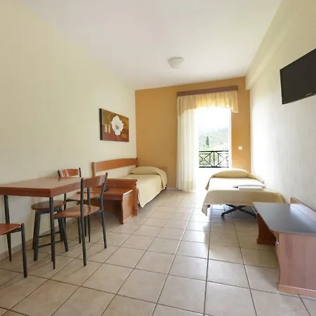 Amalia PalaiónTsiflíkion