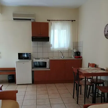 Amalia Aparthotel 3*